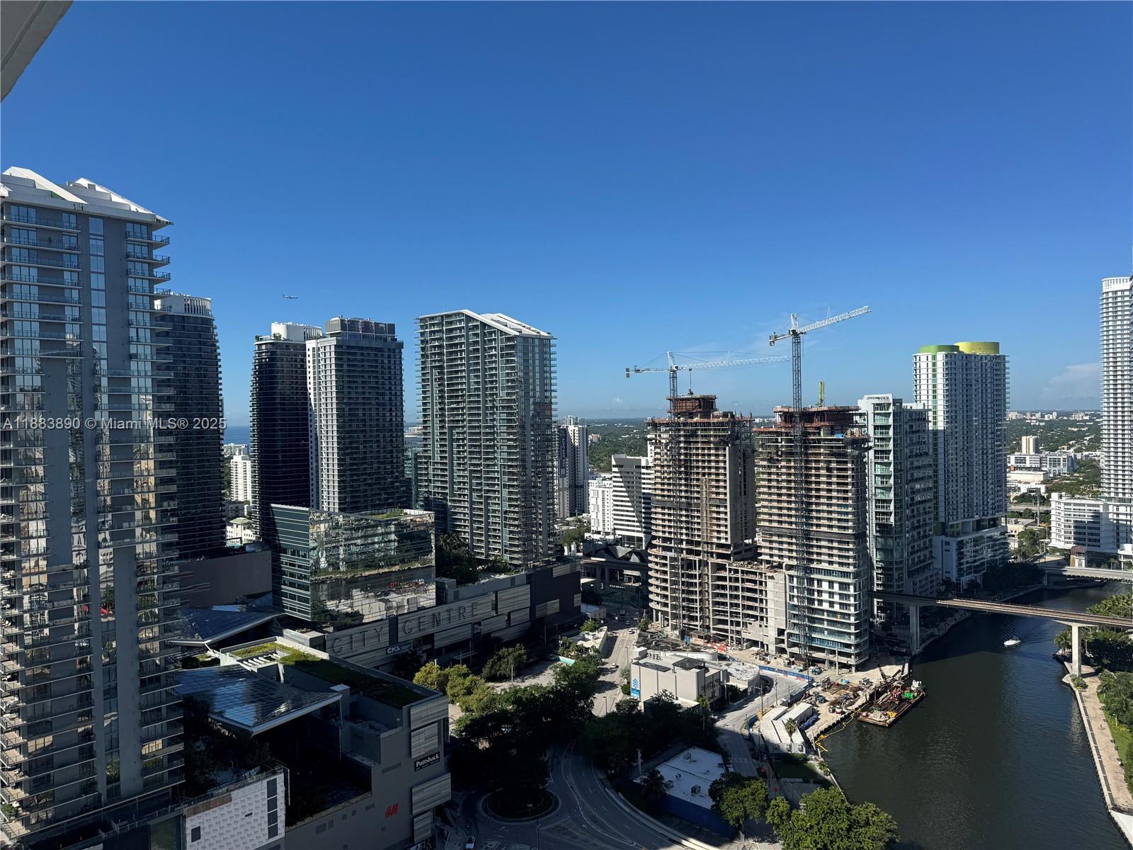31 Southeast 5th Street, Unit 3817 Miami, FL 33131 - Photo 19 of 26 a view of a city with tall buildings