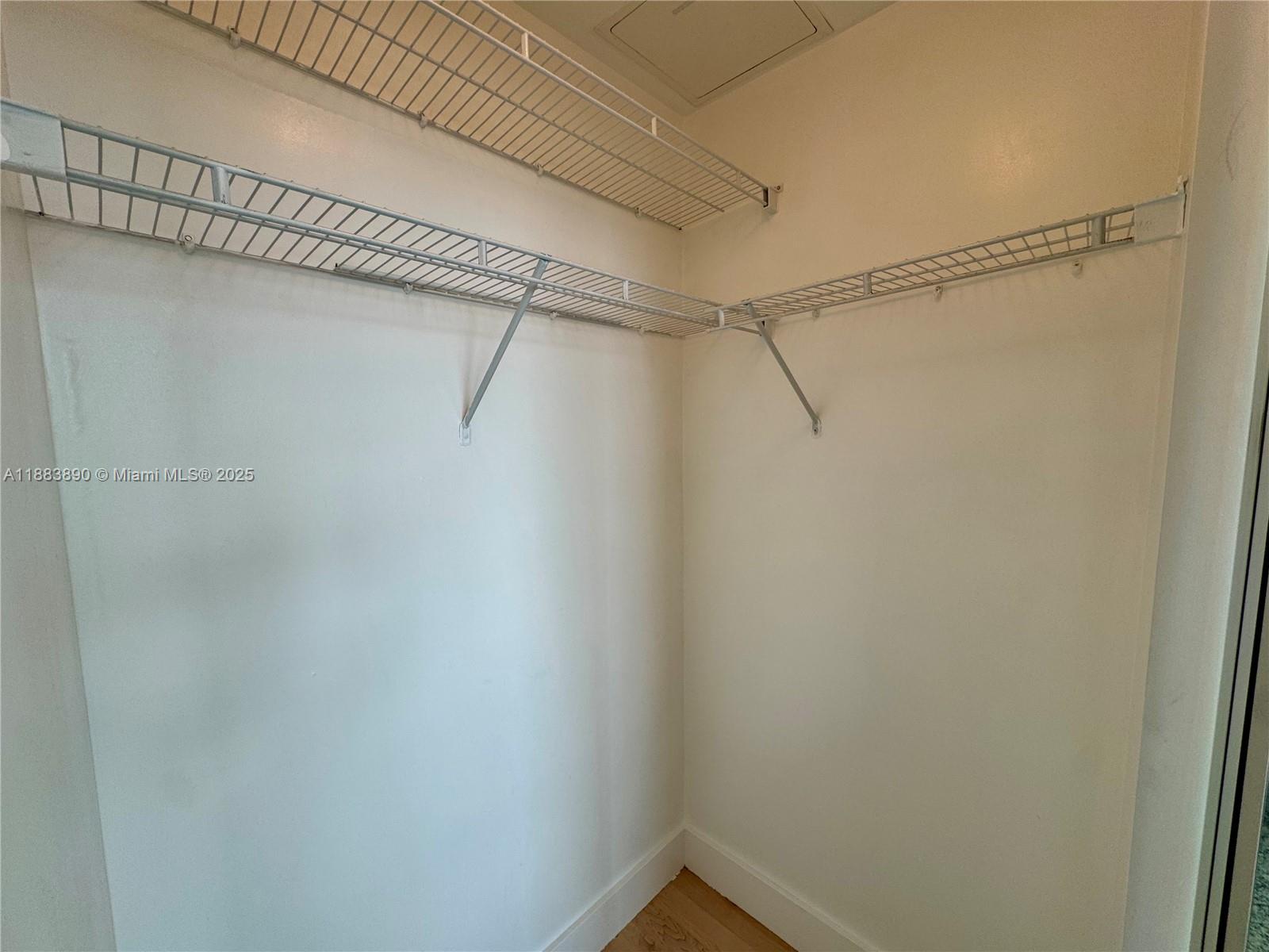 31 Southeast 5th Street, Unit 3817 Miami, FL 33131 - Photo 26 of 26 a view of a room