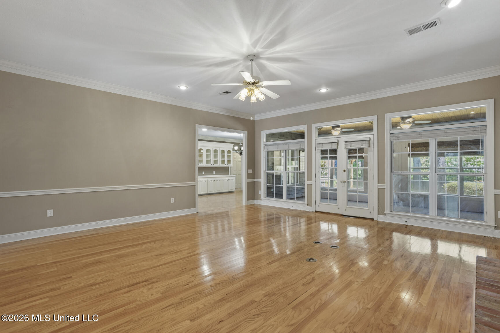 525 Ridge Circle Brandon, MS 39047 - Photo 11 of 51 525 Ridge Cir_jhookphotos-9