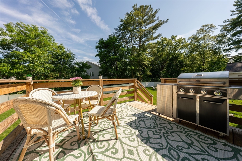 95 Van Kleeck Road Millis, MA 02054 - Photo 12 of 32 Gallery Image 12