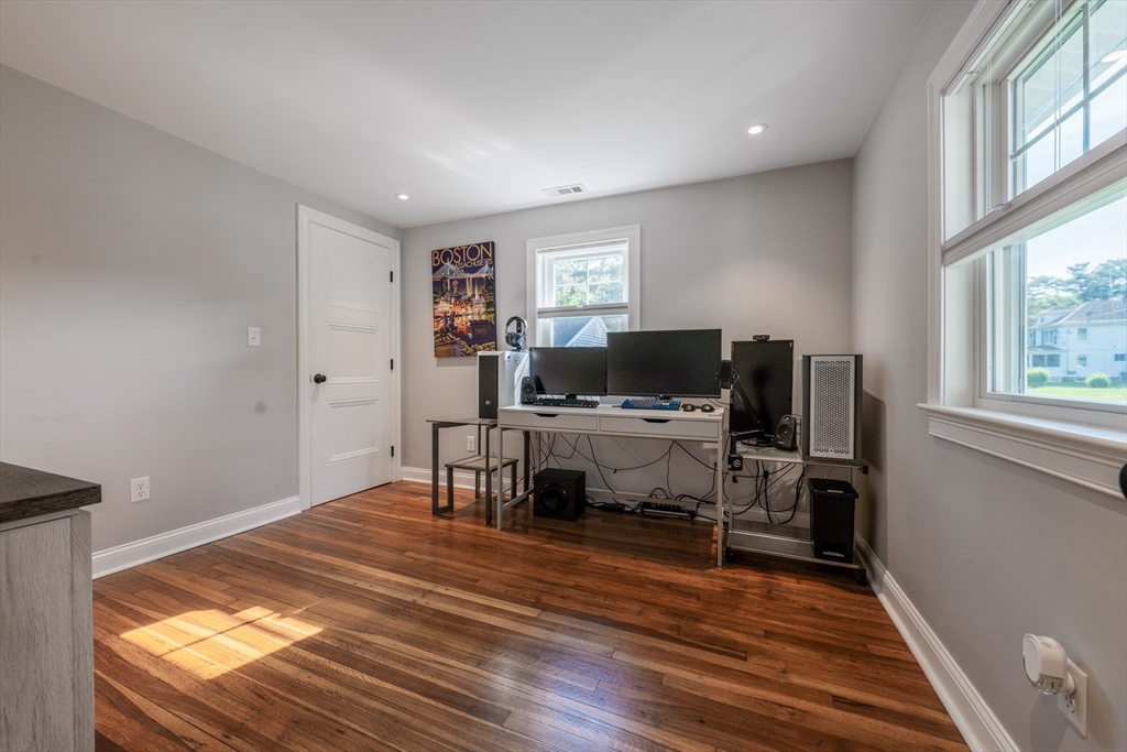 95 Van Kleeck Road Millis, MA 02054 - Photo 15 of 32 Gallery Image 15