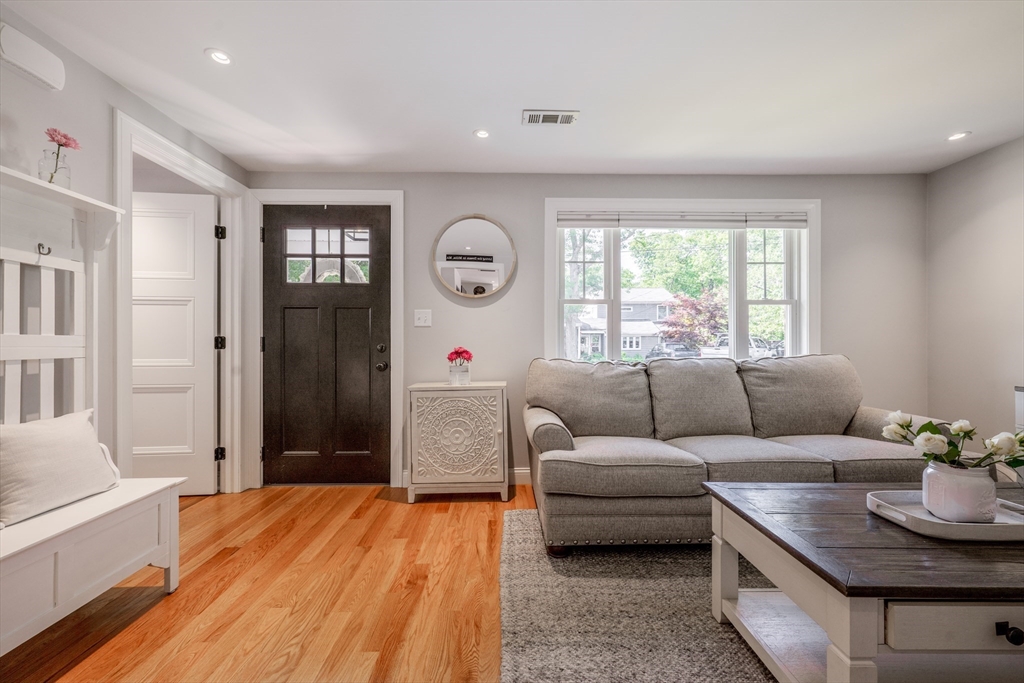 95 Van Kleeck Road Millis, MA 02054 - Photo 8 of 32 Gallery Image 8