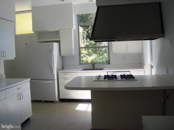 1311 Western Run Road Cockeysville, MD 21030 - Photo 13 of 24 Kitchen