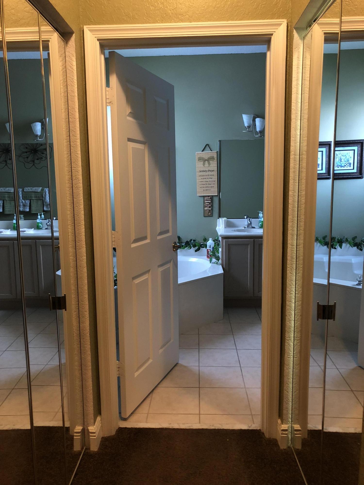 1250 Rose Gate Boulevard Riviera Beach, FL 33404 - Photo 6 of 18 IMG_2899