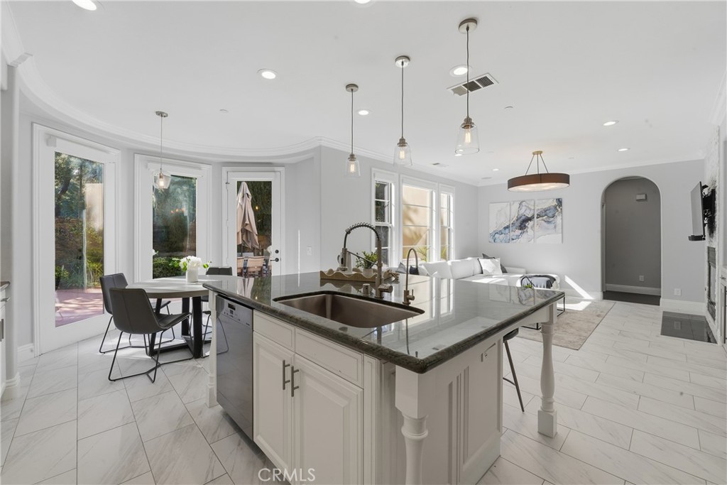 42 Arcade Irvine, CA 92603 - Photo 30 of 62