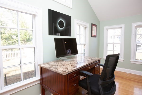17 Bryn Mawr Road Wellesley, MA 02482 - Photo 17 of 29