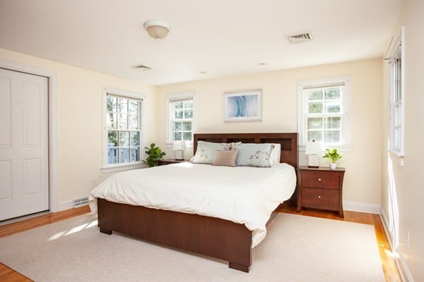 17 Bryn Mawr Road Wellesley, MA 02482 - Photo 18 of 29
