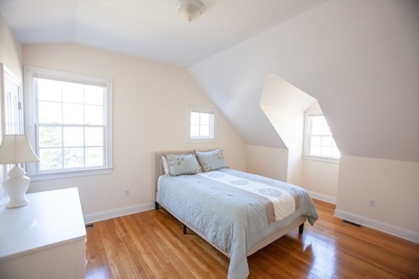 17 Bryn Mawr Road Wellesley, MA 02482 - Photo 26 of 29