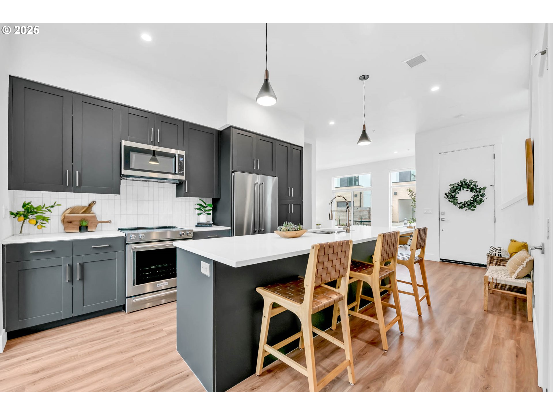 173 Civic Drive Eugene, OR 97405 - Photo 15 of 44