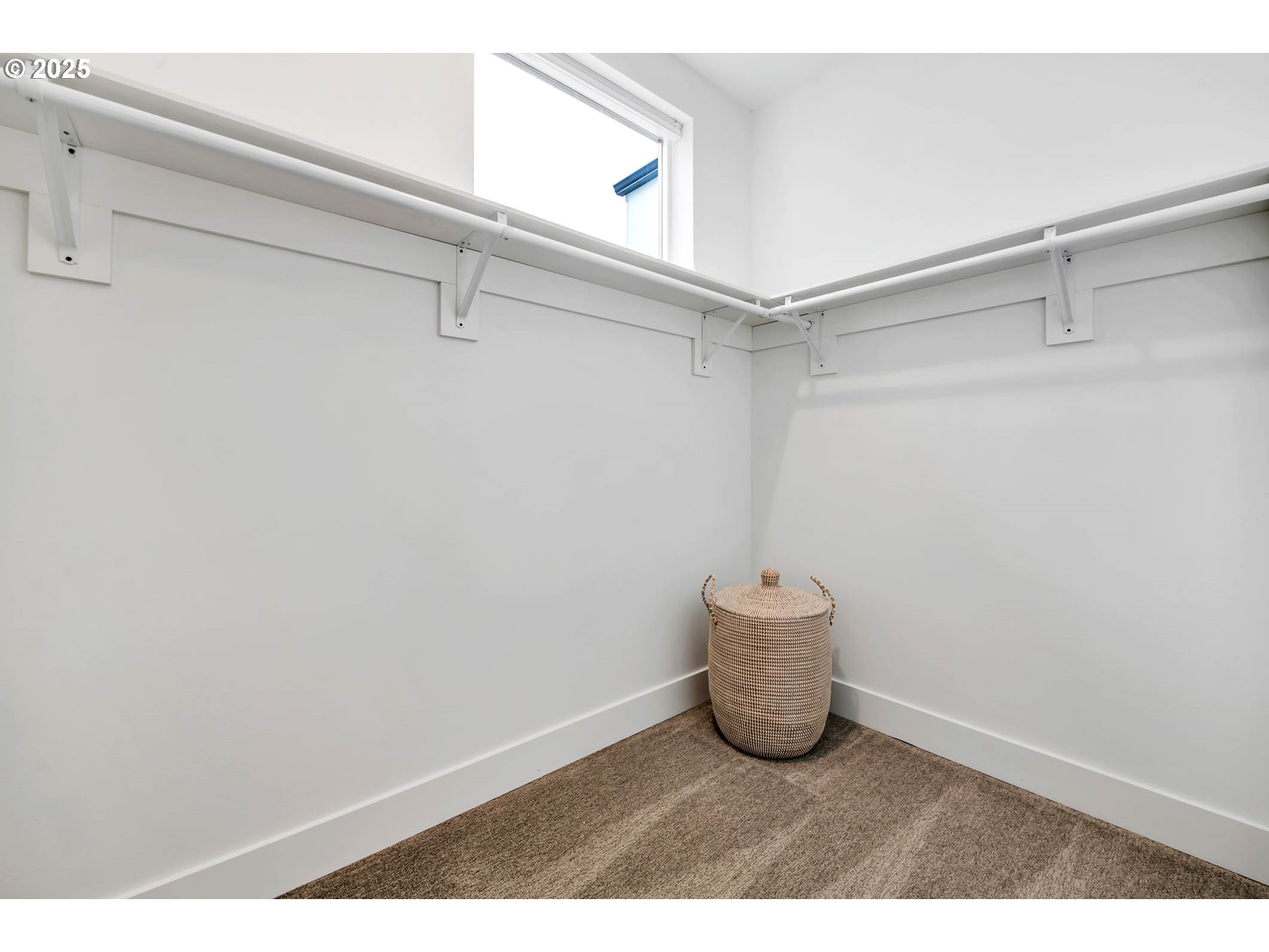 173 Civic Drive Eugene, OR 97405 - Photo 26 of 44