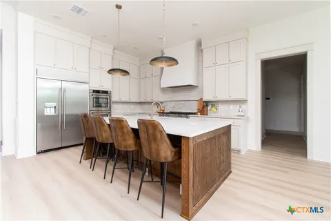 $990,000 | 201 Bravo Vista Lane, Belton, TX 76513
