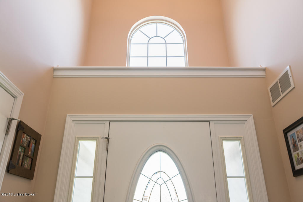 7322 Quindero Run Road Louisville, KY 40228 - Photo 6 of 29 DSC_3400