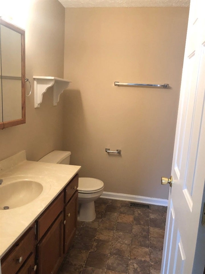1930 Detour Road Bowling Green, KY 42101 - Photo 12 of 16 Gallery Image 12