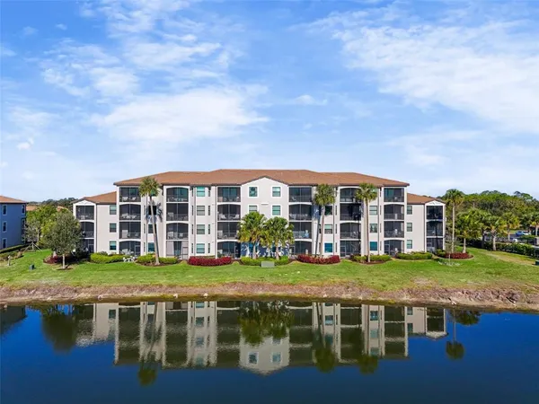 $2,850 | 16904 Vardon Terrace, Unit 107, Bradenton, FL 34211