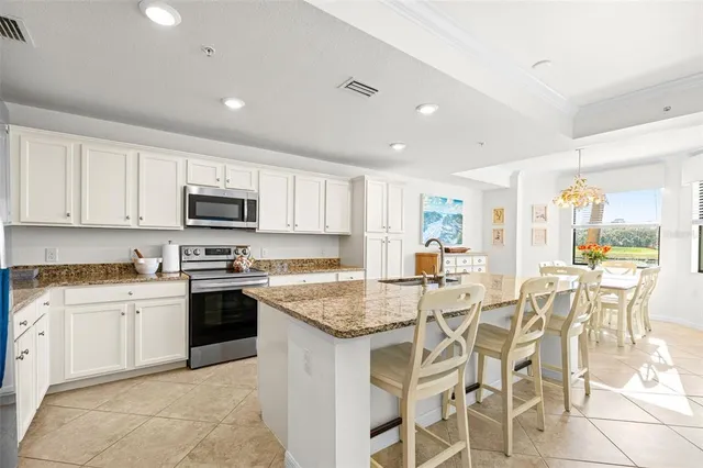 $2,850 | 16904 Vardon Terrace, Unit 107, Bradenton, FL 34211