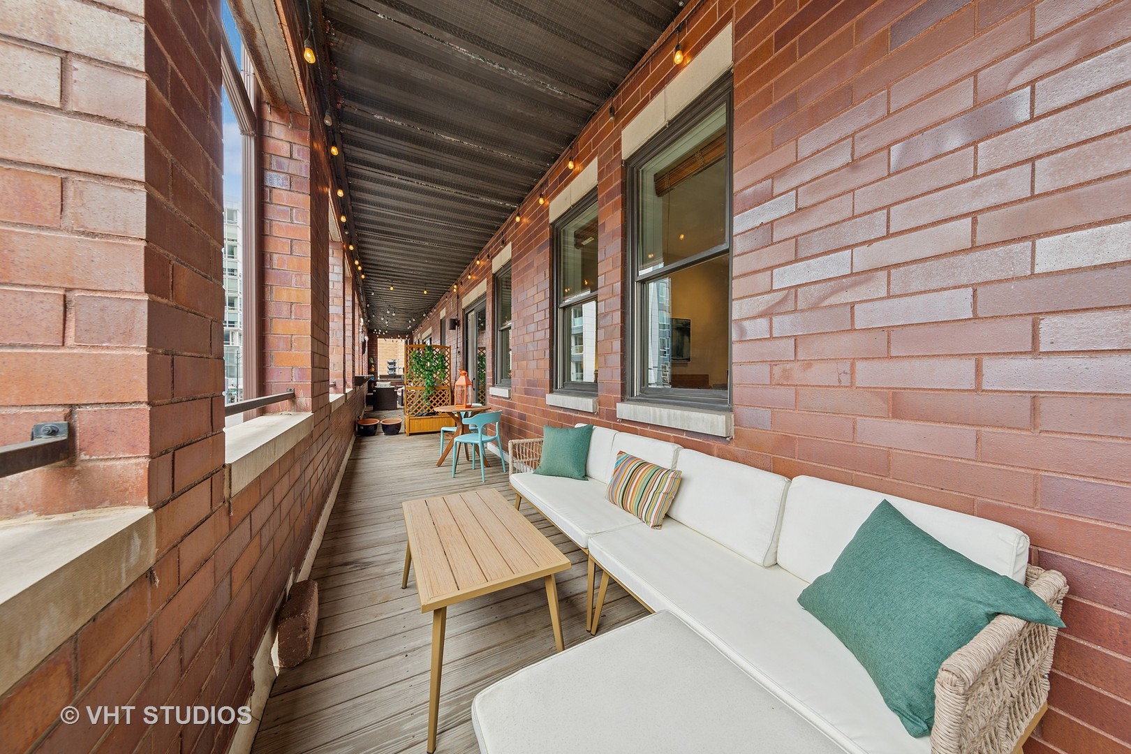 955 West Monroe Street, Unit 2C Chicago, IL 60607 - Photo 21 of 23 a view of balcony with furniture