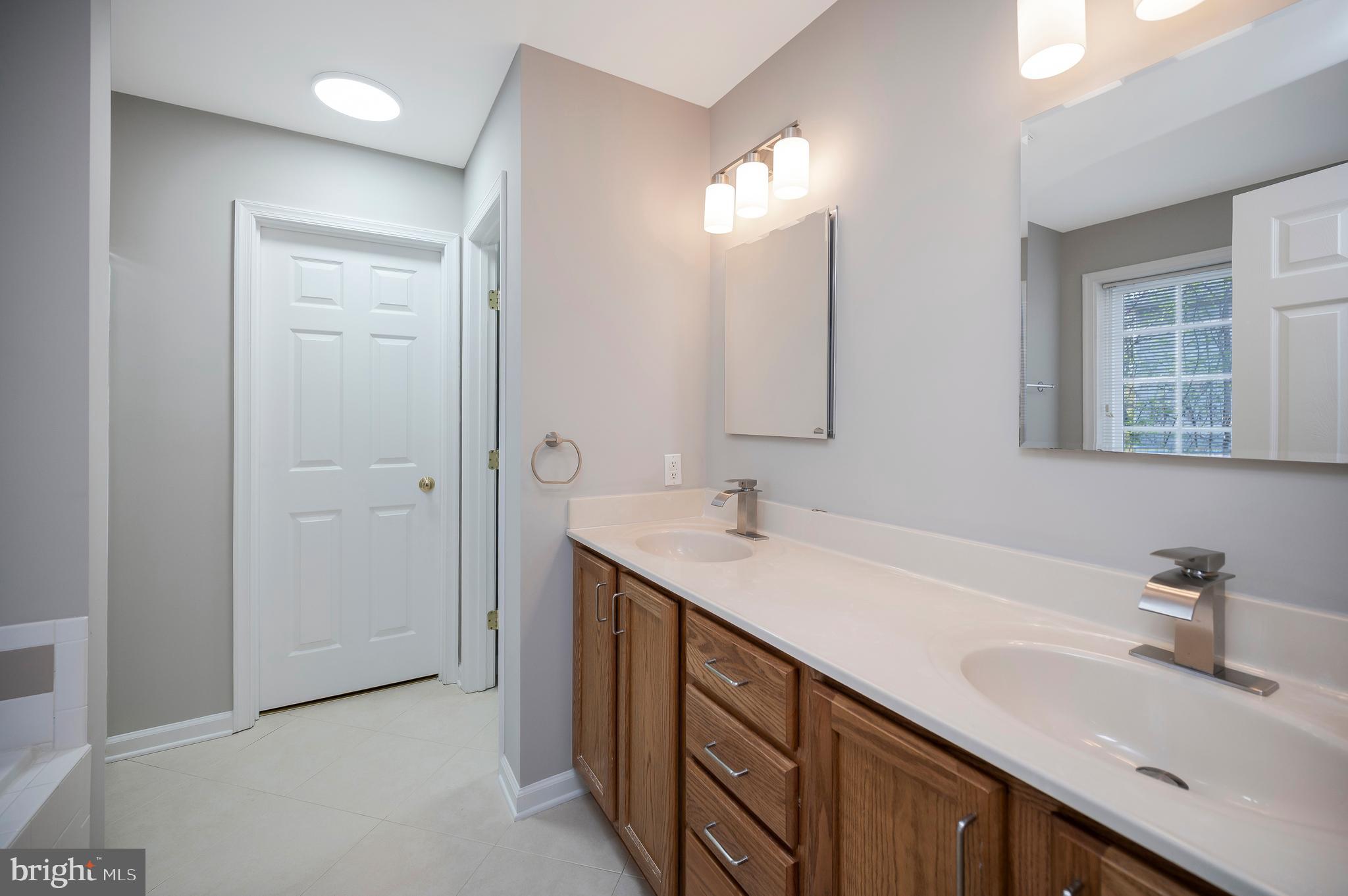 550 Harrison Circle Locust Grove, VA 22508 - Photo 16 of 39 Double sinks