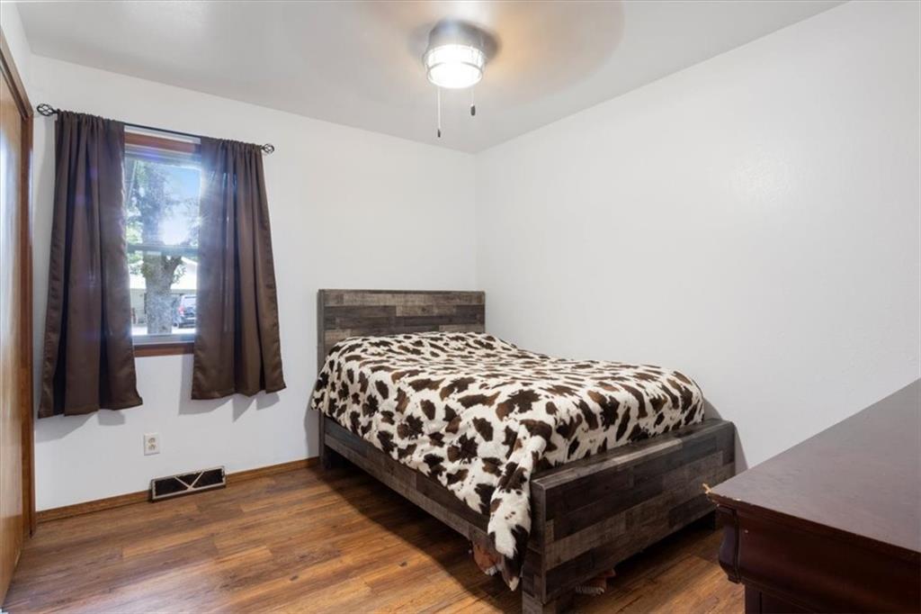 23209 Oakwood Circle Hermitage, MO 65668 - Photo 8 of 30