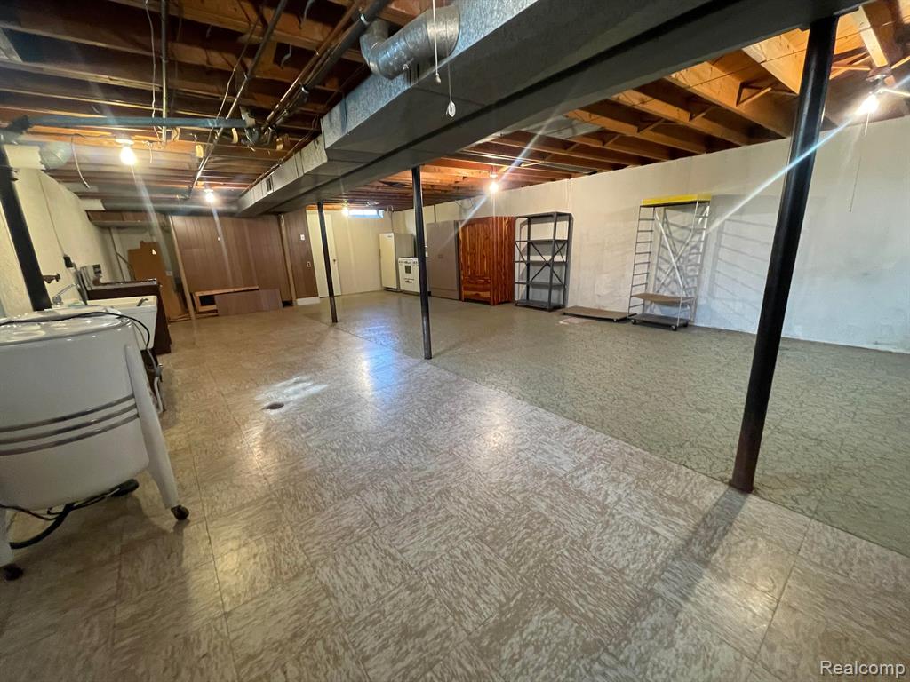 14144 Martin Road Warren, MI 48088 - Photo 12 of 17