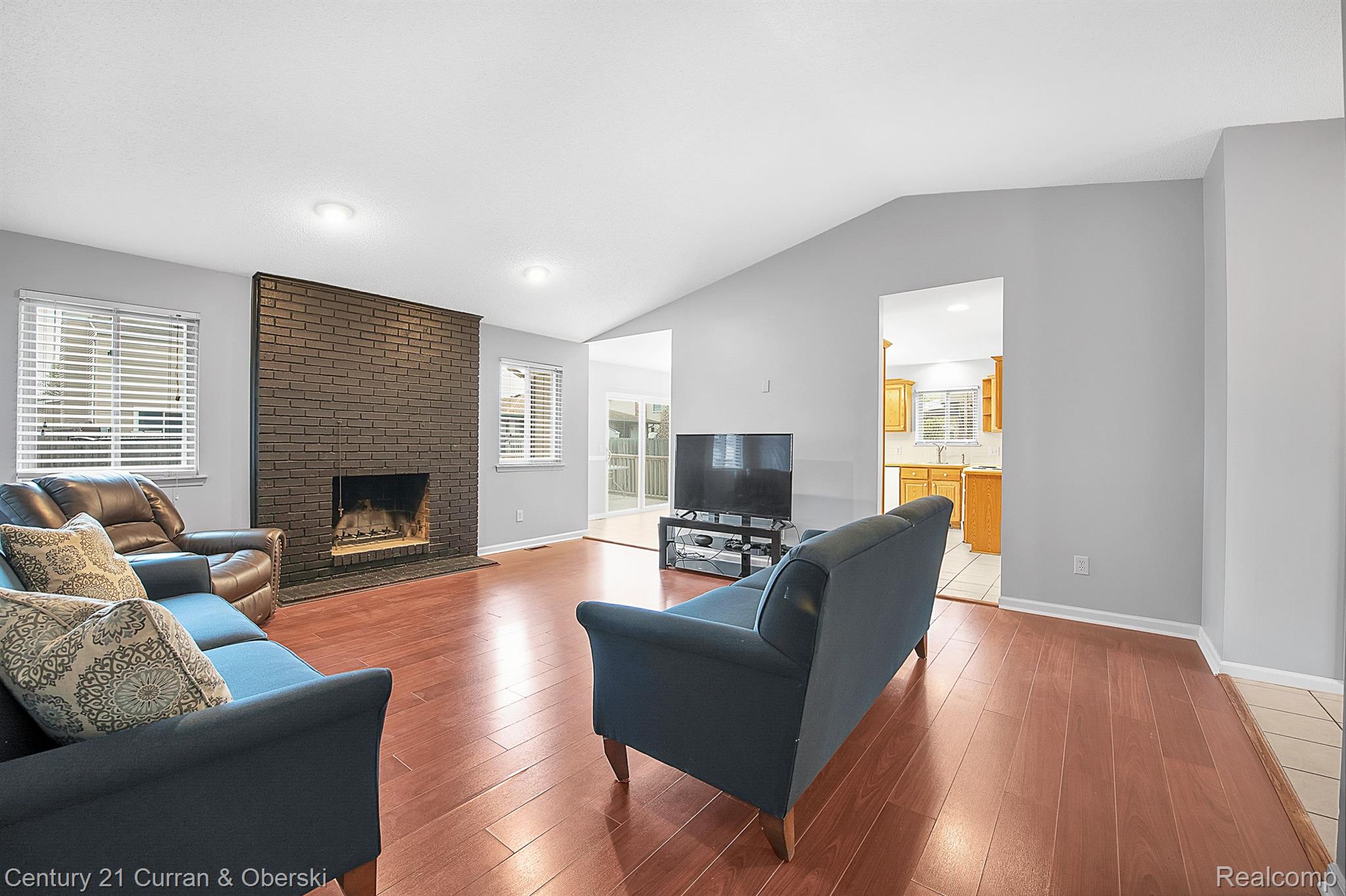 1037 High-Ridge Drive Canton, MI 48187 - Photo 5 of 22 Gallery Image 5