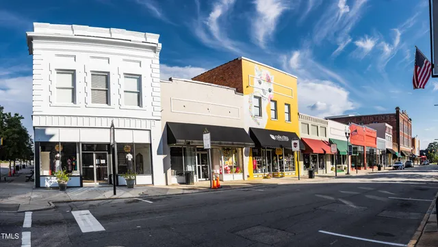 $343,650 | 315 New Twin Br Court, Smithfield, NC 27577