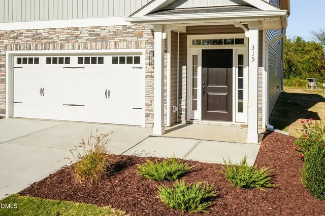 $343,650 | 315 New Twin Br Court, Smithfield, NC 27577