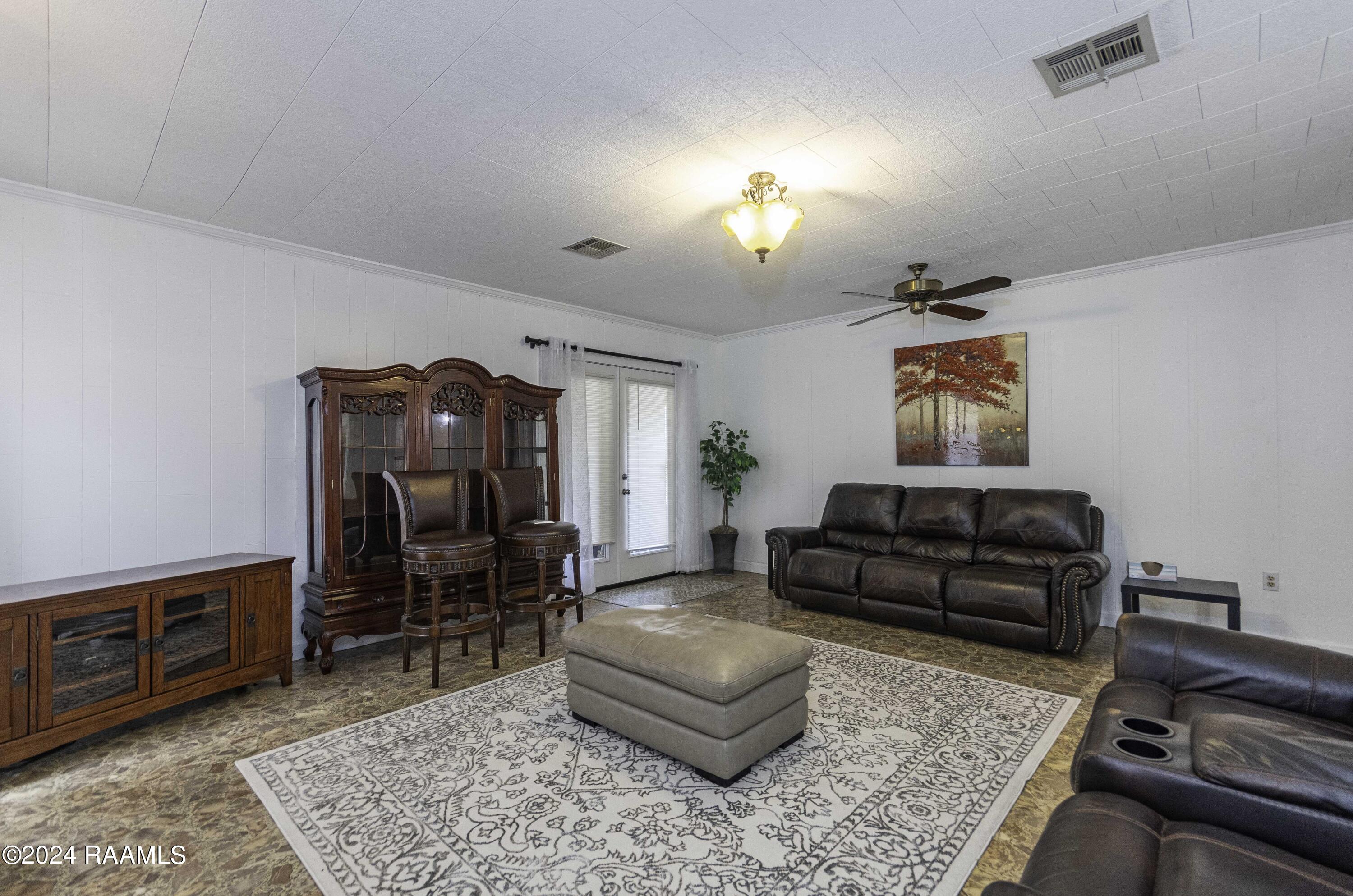838 Country Ridge Road Opelousas, LA 70570 - Photo 4 of 39 Living Room 3