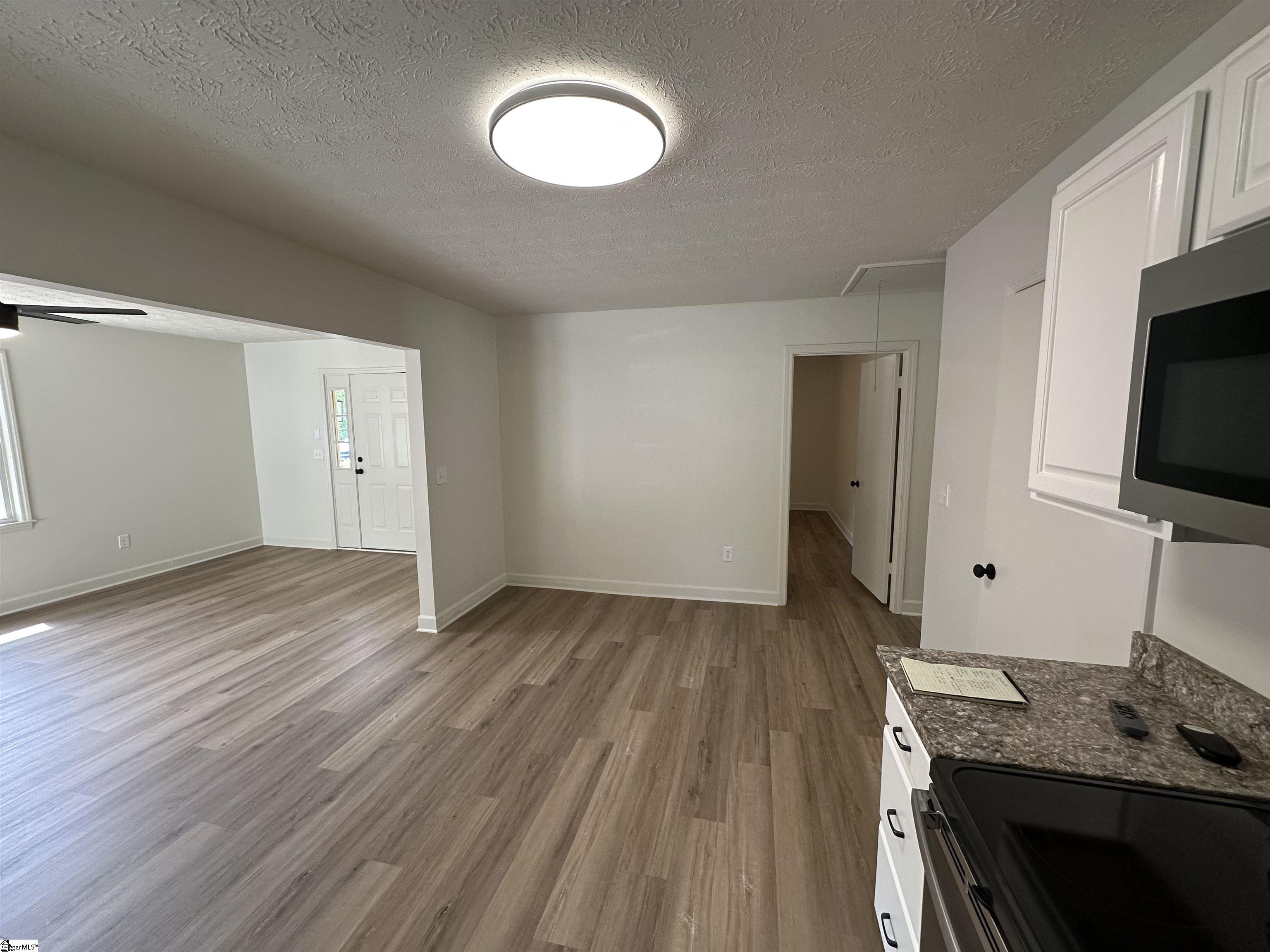 512 Rotterdam Road Easley, SC 29640 - Photo 4 of 24