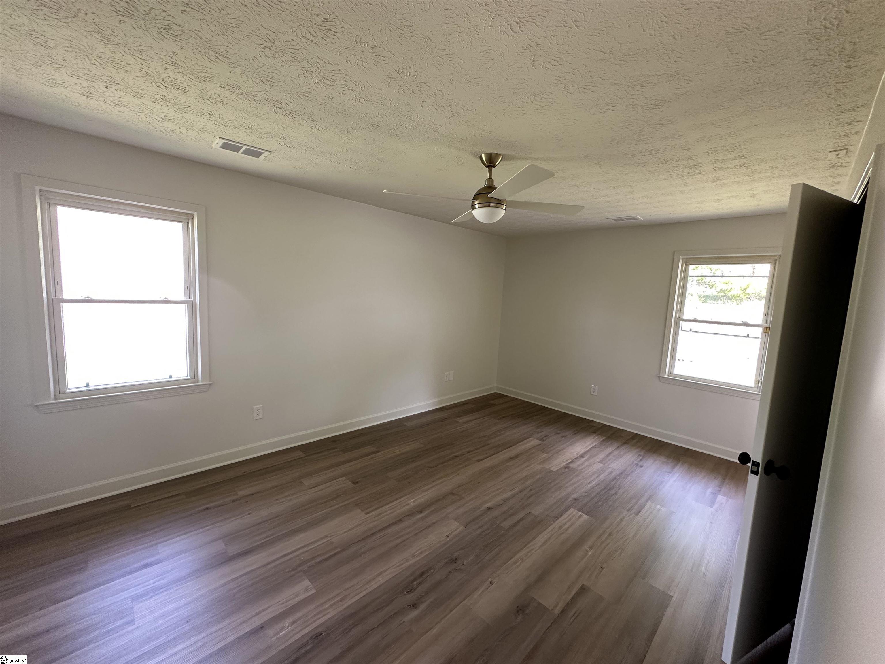 512 Rotterdam Road Easley, SC 29640 - Photo 10 of 24