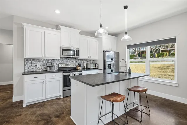 $375,000 | 265 Bentwood Drive, Pottsboro, TX 75076