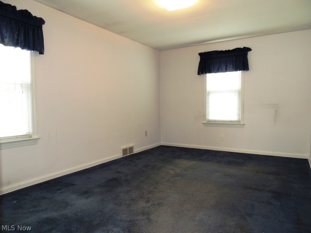 9504 Snow Road Cleveland, OH 44130 - Photo 11 of 24