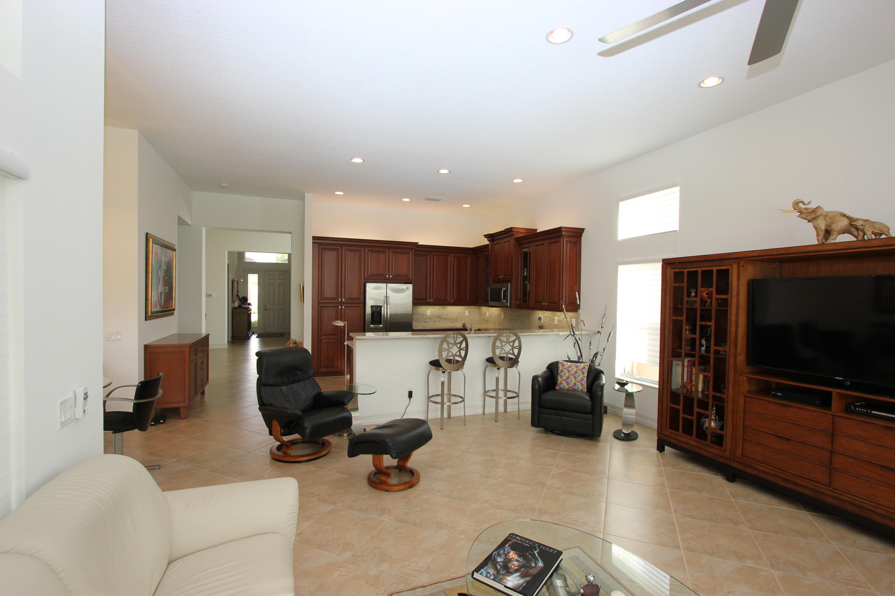 9332 Clearhill Road Boynton Beach, FL 33473 - Photo 8 of 18 Spacious Living