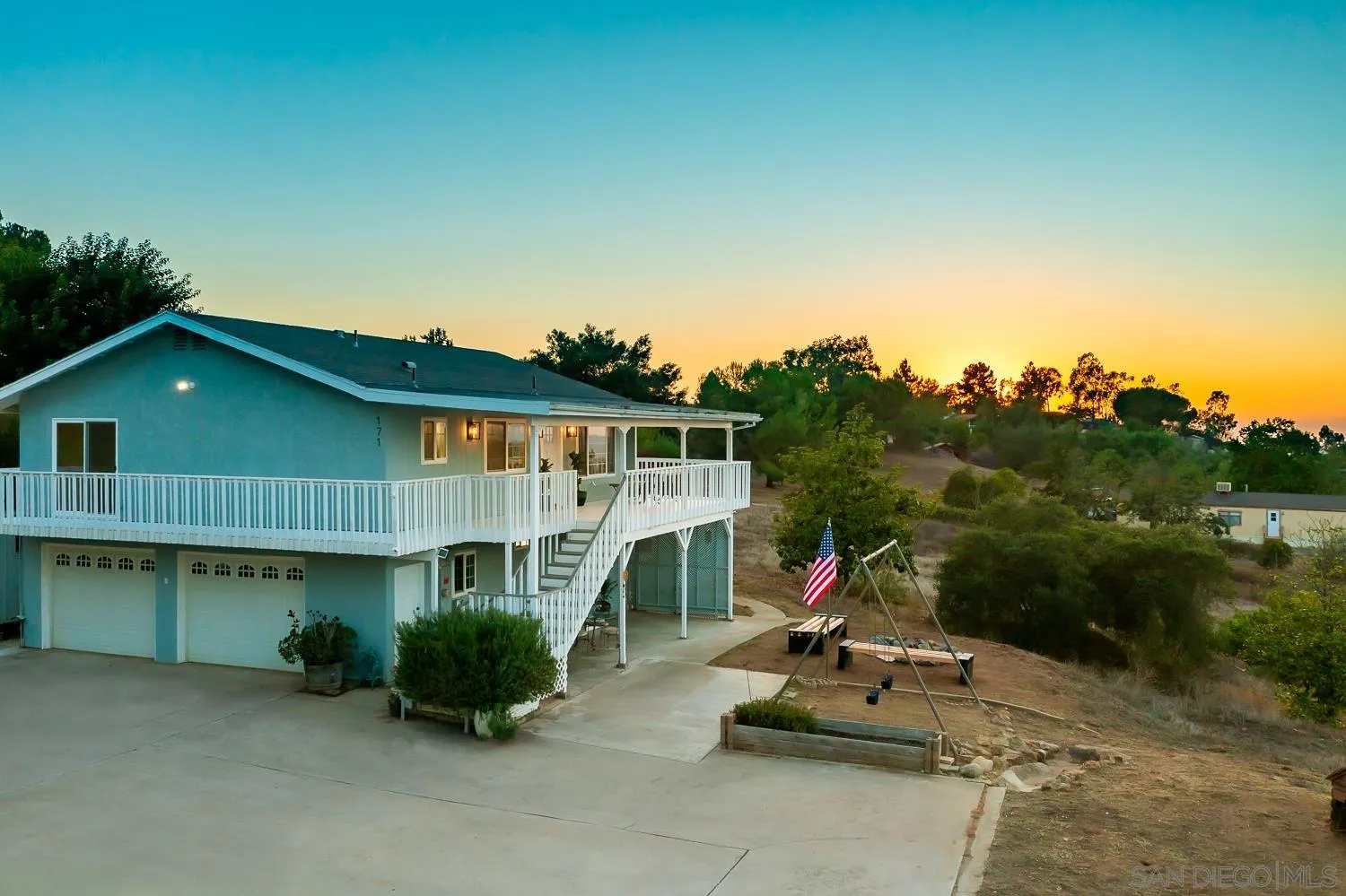 171 La Cresta Heights Road El Cajon, CA 92021 - Photo 16 of 75