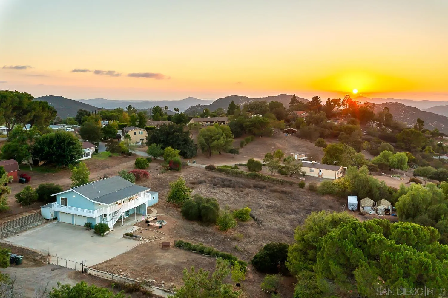 171 La Cresta Heights Road El Cajon, CA 92021 - Photo 2 of 75