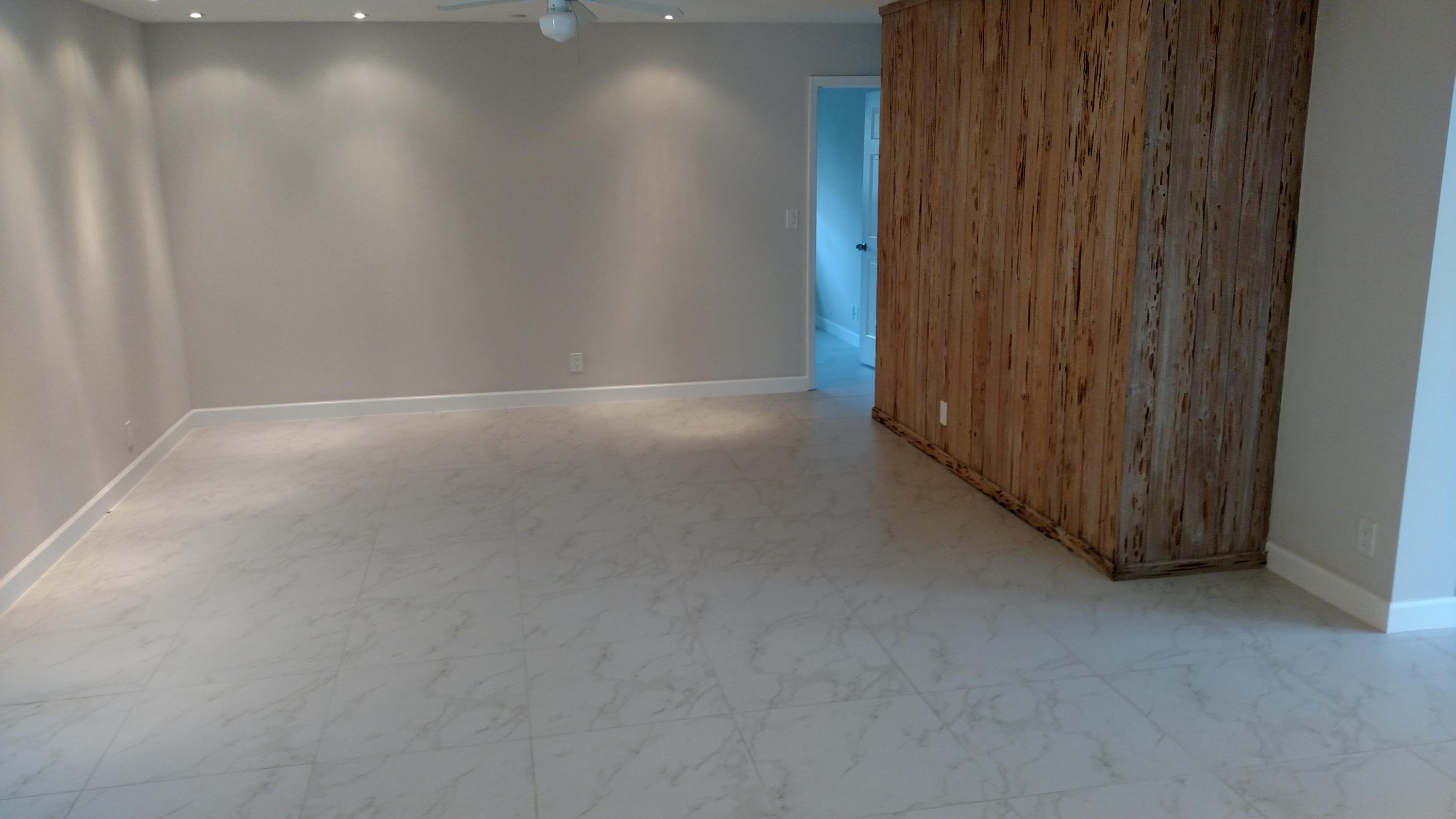 451 West Conference Drive Boca Raton, FL 33486 - Photo 5 of 6 451 living