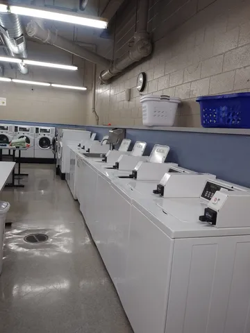 $2,500 | 1360 North Sandburg Terrace, Unit 811C, Chicago, IL 60610