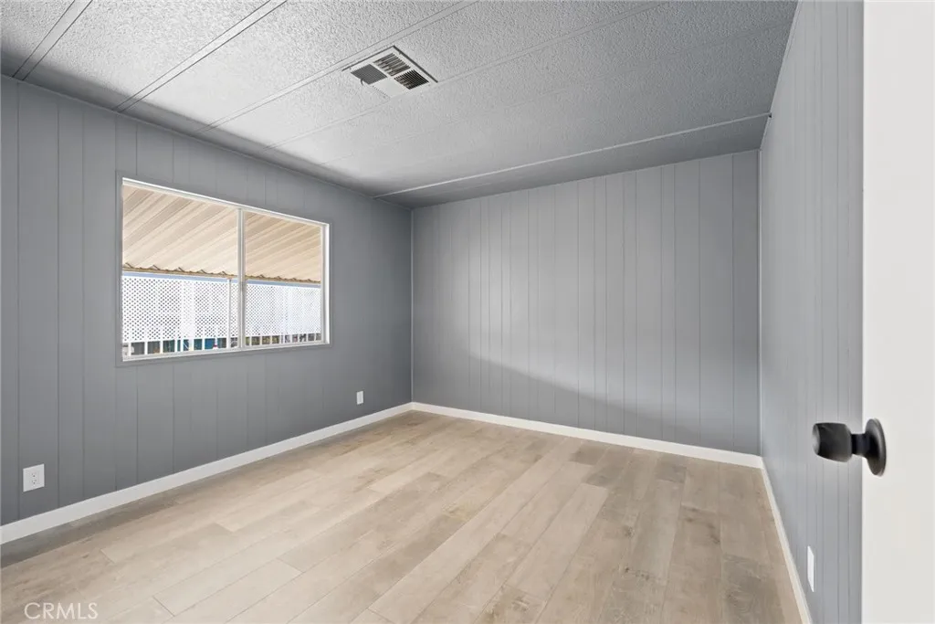 4000 Pierce Street, Unit 239 Riverside, CA 92505 - Photo 25 of 36 2nd bedroom