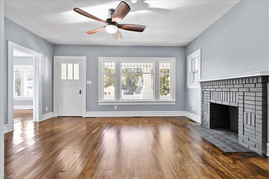 904 Old Winston Road High Point, NC 27265 - Photo 19 of 46 Living Room with picture window