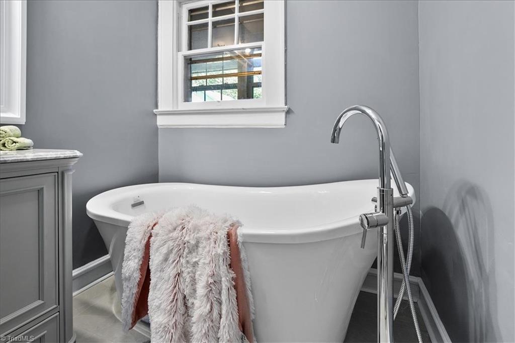 904 Old Winston Road High Point, NC 27265 - Photo 29 of 46 Soak for Hours in this free standing bath!.