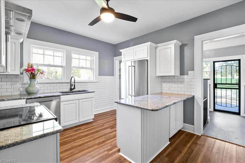 904 Old Winston Road High Point, NC 27265 - Photo 35 of 46 Kitchen with new Granite and breakfast bar