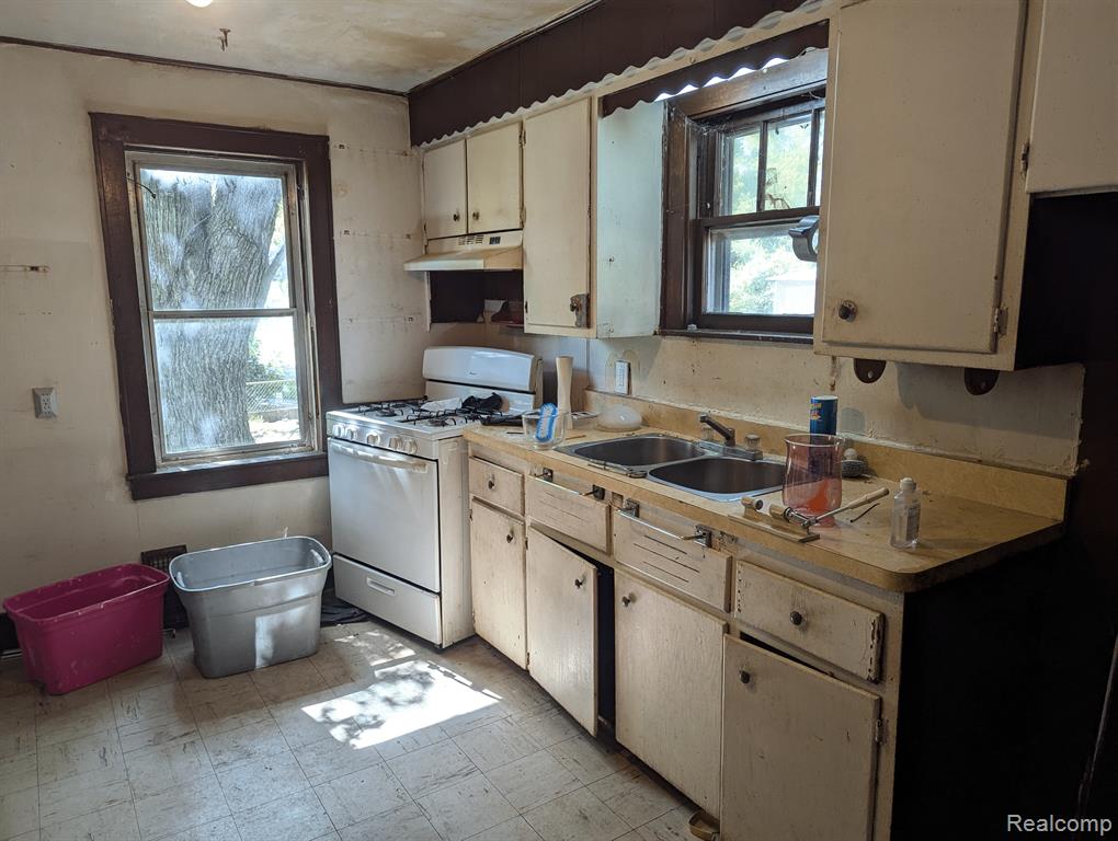 69 West Rutgers Avenue Pontiac, MI 48340 - Photo 12 of 25 Gallery Image 12