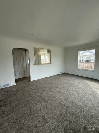 $460,000 | 114 East Montana Avenue, Homedale, ID 83628