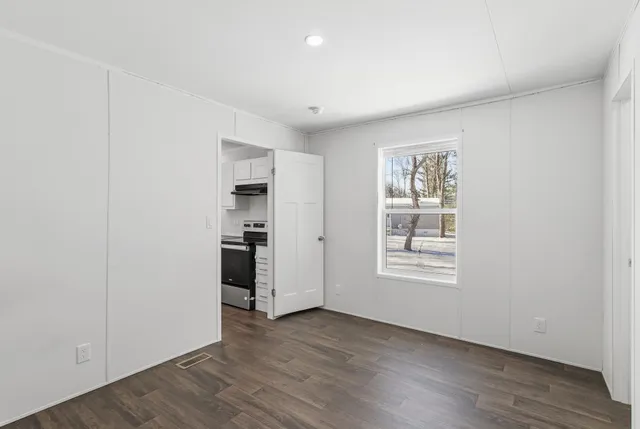 $72,500 | 1752 East County Road, Arkdale, WI 54613