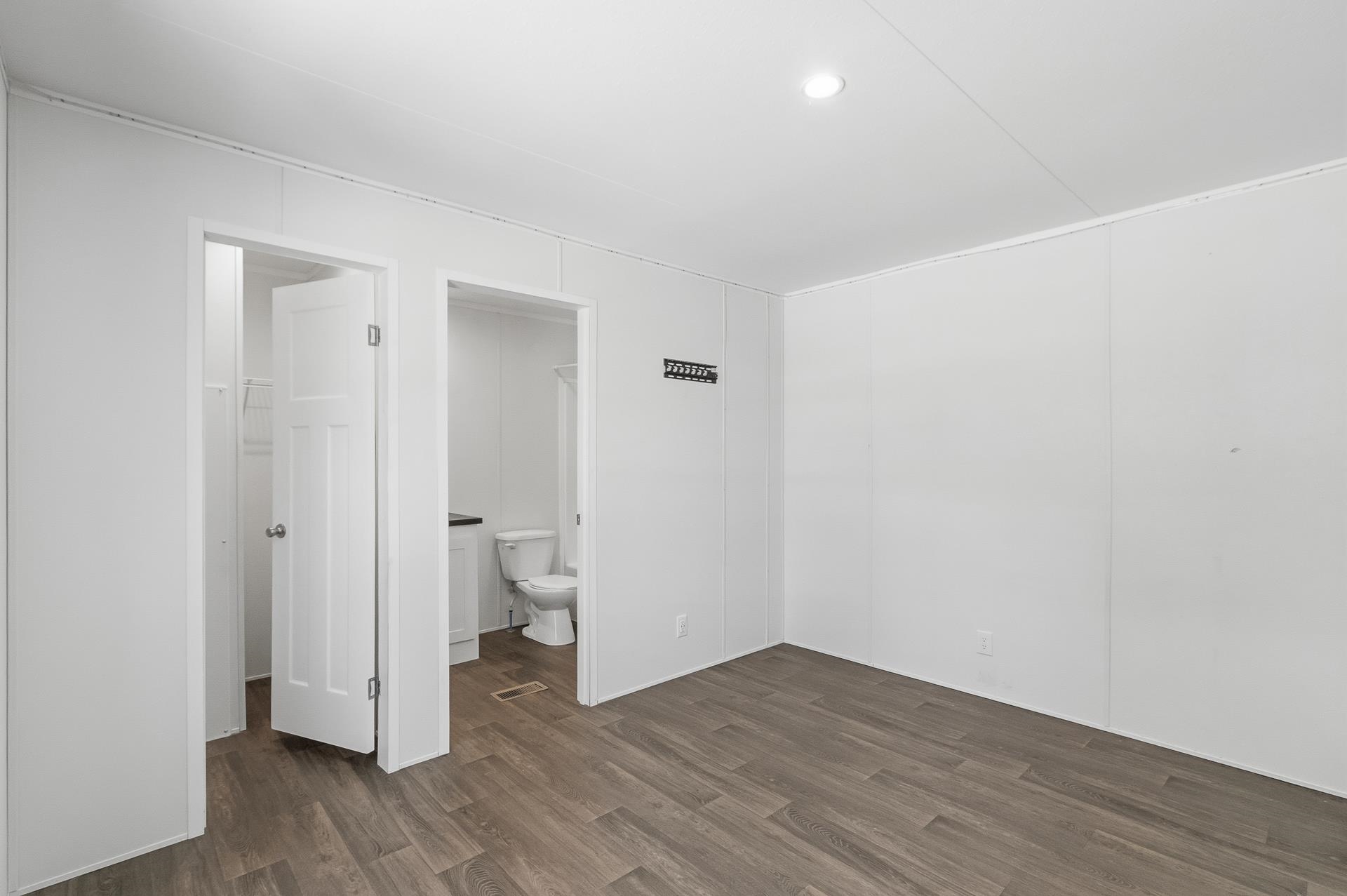 1752 East County Road Arkdale, WI 54613 - Photo 20 of 39