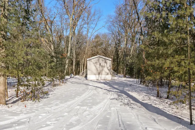 $72,500 | 1752 East County Road, Arkdale, WI 54613