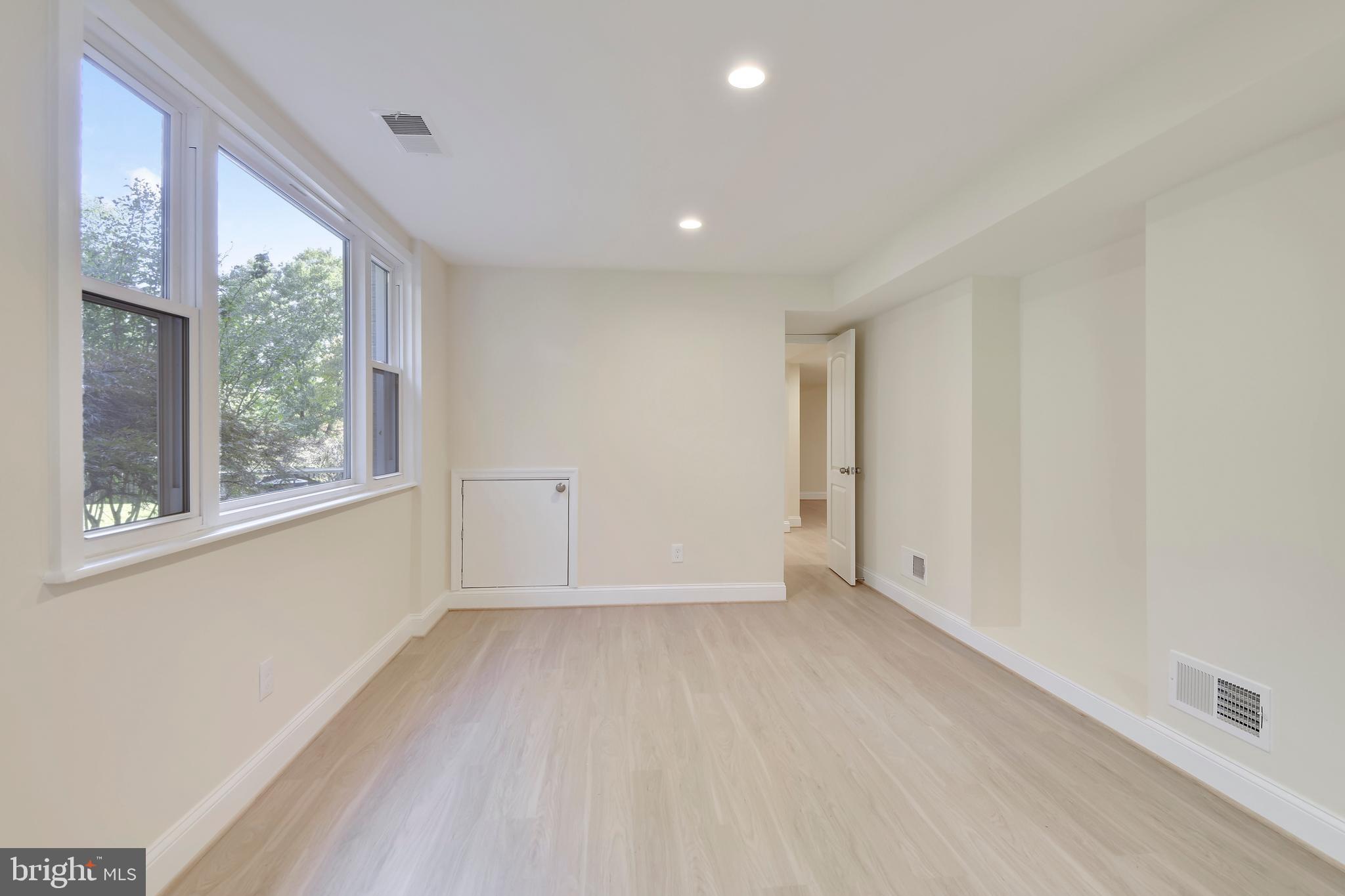 9105 Levelle Drive Chevy Chase, MD 20815 - Photo 36 of 57