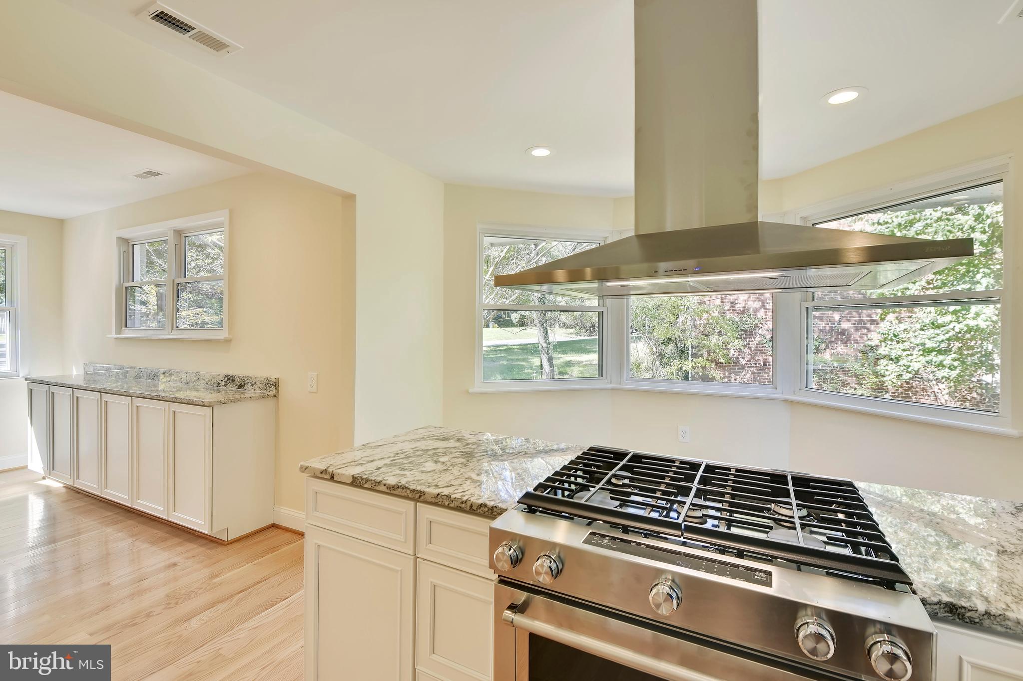 9105 Levelle Drive Chevy Chase, MD 20815 - Photo 7 of 57