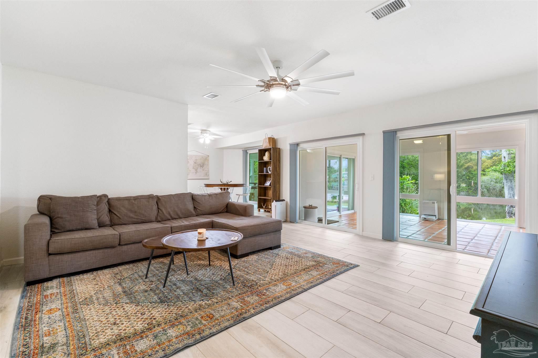 3085 Robertson Road Pensacola, FL 32507 - Photo 12 of 57 Gallery Image 12
