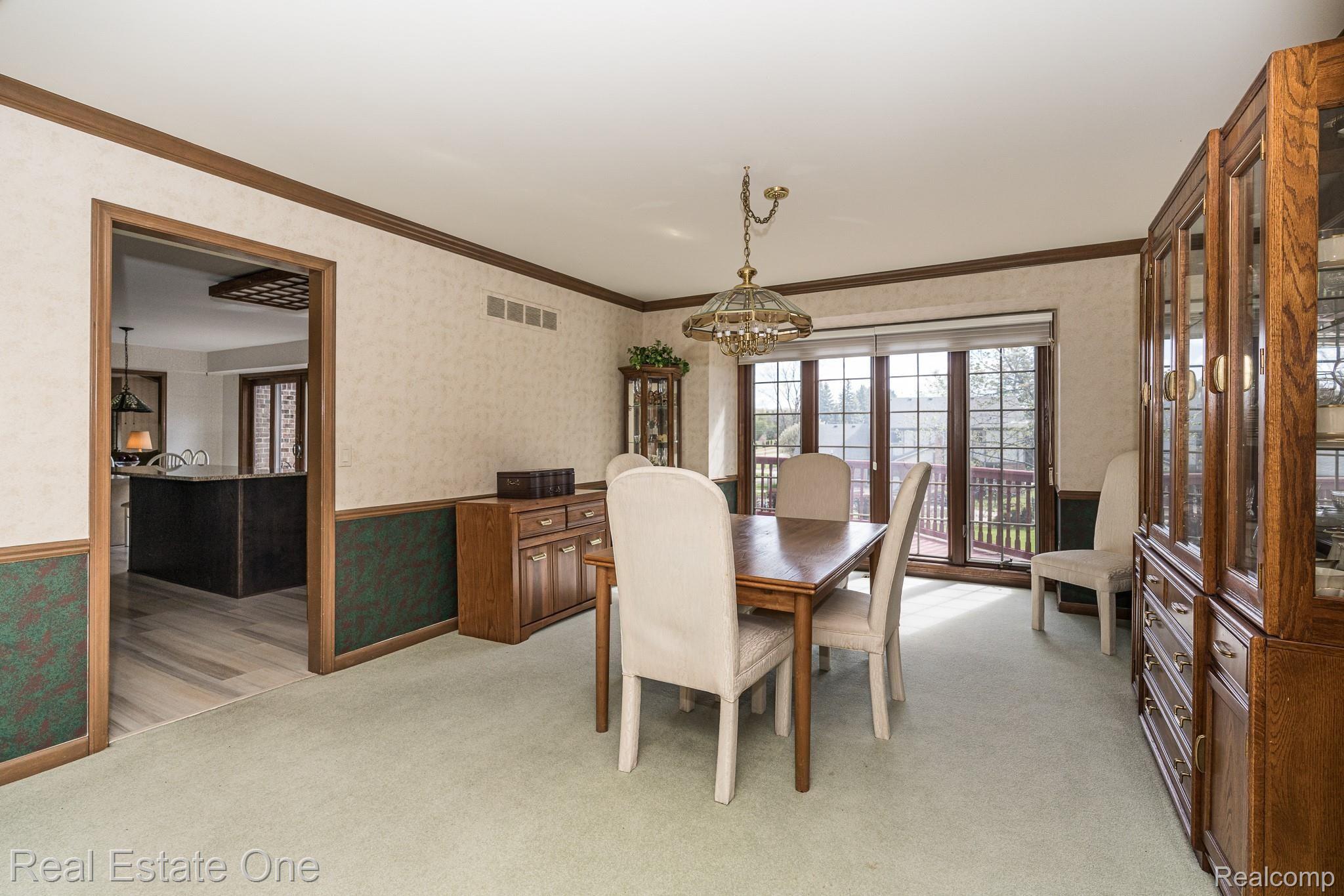 3798 Summit Ridge Drive Rochester, MI 48306 - Photo 8 of 32 3798 Summit Ridge Dining Room MLS-W008.jpg