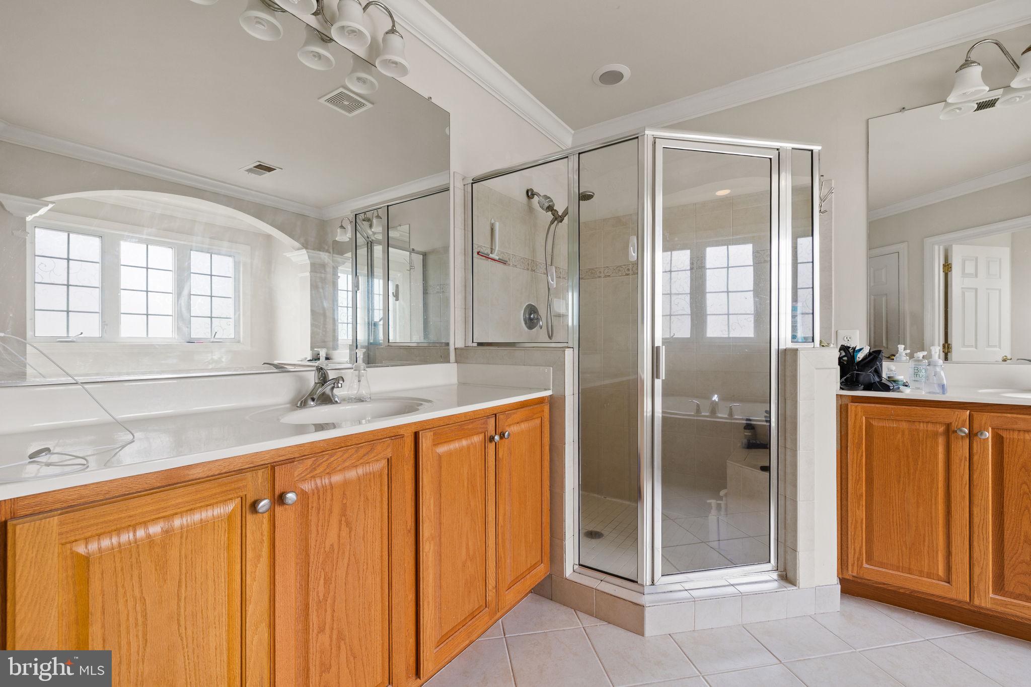 18547 Kerill Road Triangle, VA 22172 - Photo 26 of 38 Primary Bathroom